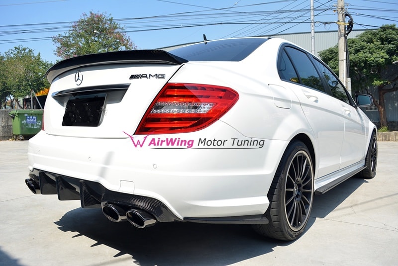W204 - VORSTEINER I style Carbon Trunk Spoiler 01